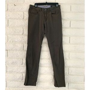Saks Fifth Avenue Green Chino 30x34 Measured 31x32